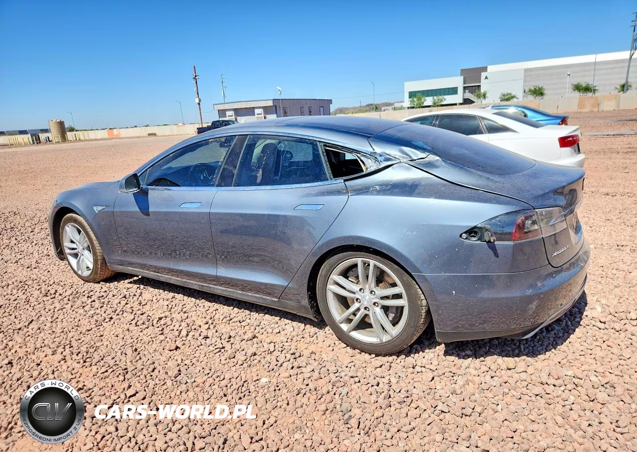 2014 Tesla Model S VIN:5YJSA1H11EFP30694 - 2