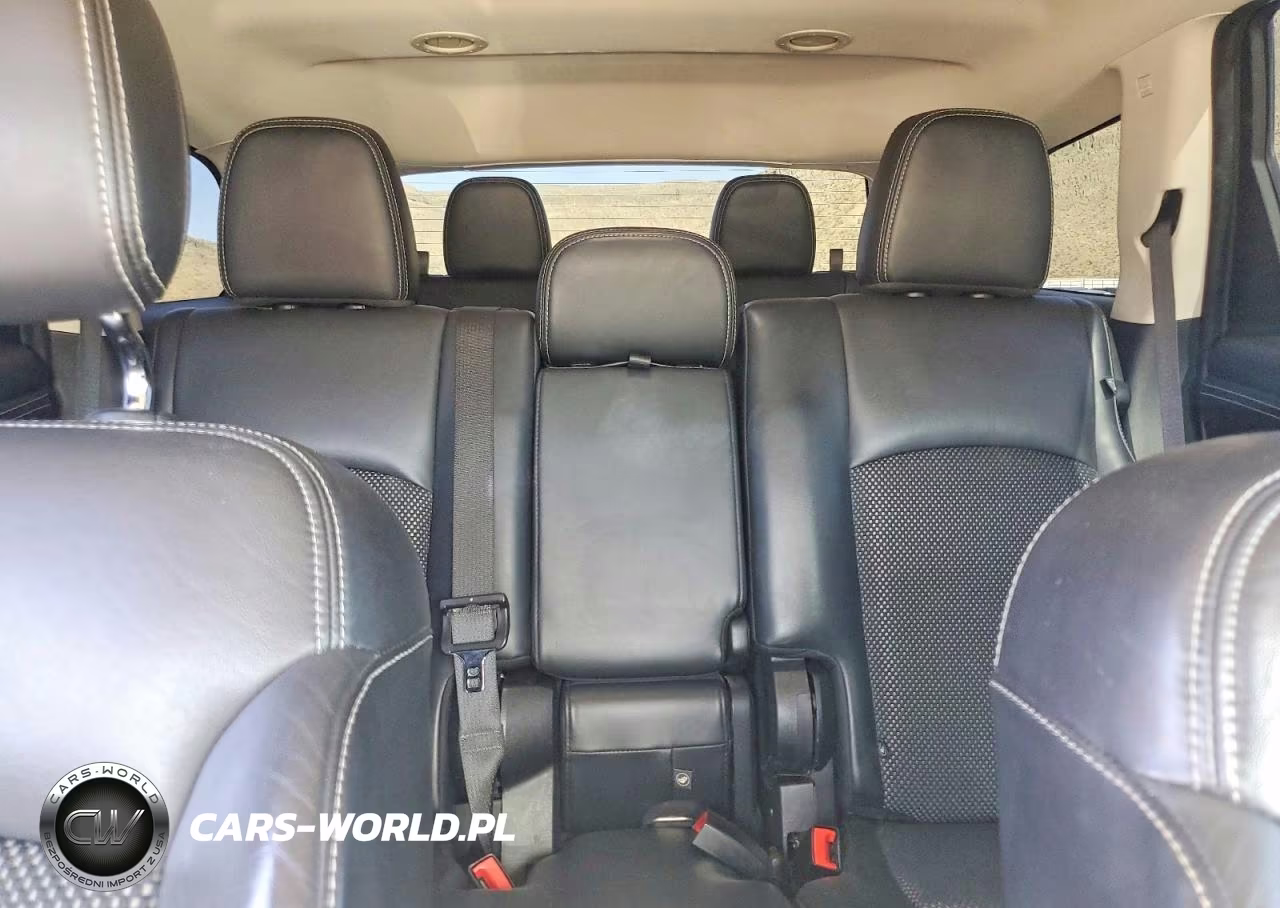 2020 Dodge Journey Crossroad VIN:3C4PDCGB4LT264244 - 10