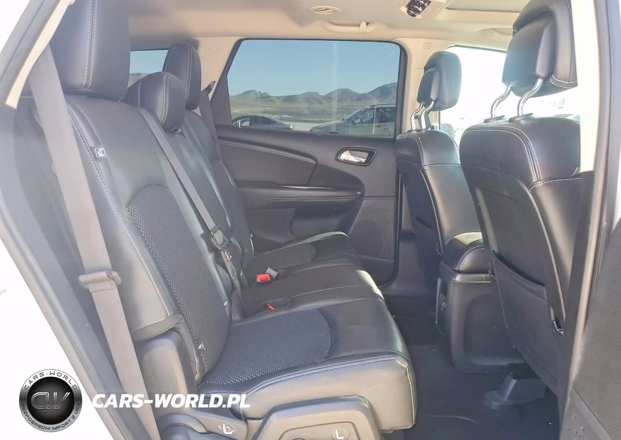 2020 Dodge Journey Crossroad VIN:3C4PDCGB4LT264244 - 11