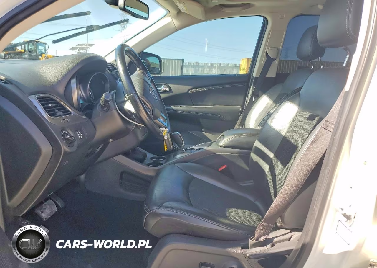 2020 Dodge Journey Crossroad VIN:3C4PDCGB4LT264244 - 7