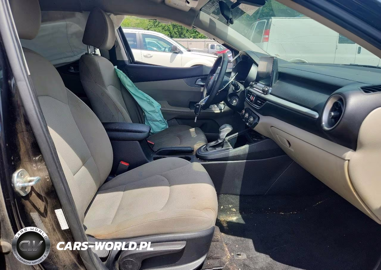 2021 Kia Forte Lxs VIN:3KPF24AD6ME389284 - 7