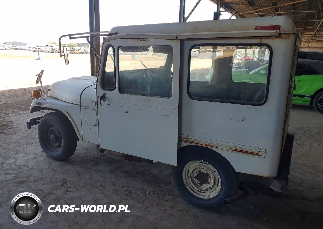 1979 Jeep Dj5G Rwd VIN:DJ5G8181818 - 2