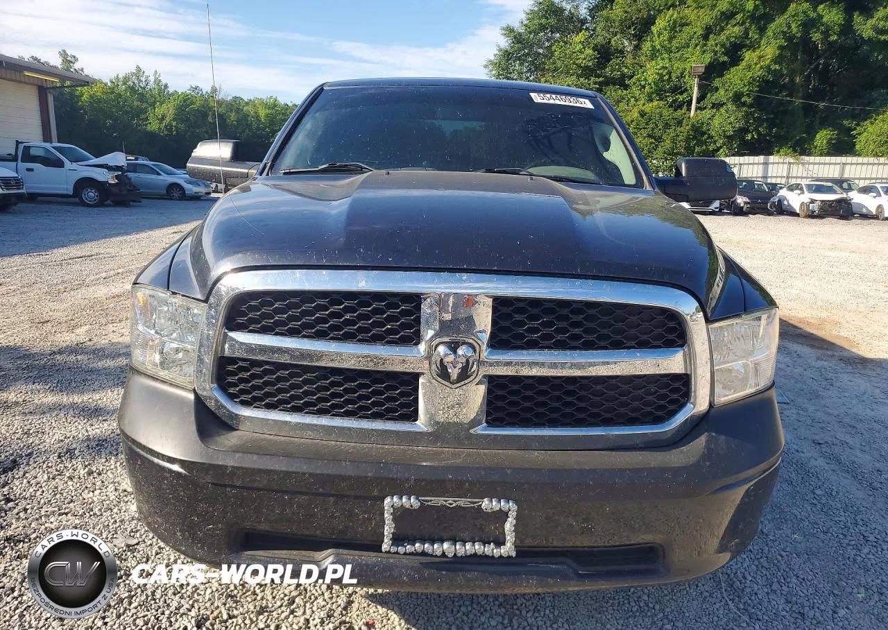 2019 Ram 1500 Classic Tradesman VIN:1C6RR6FG9KS628285 - 5