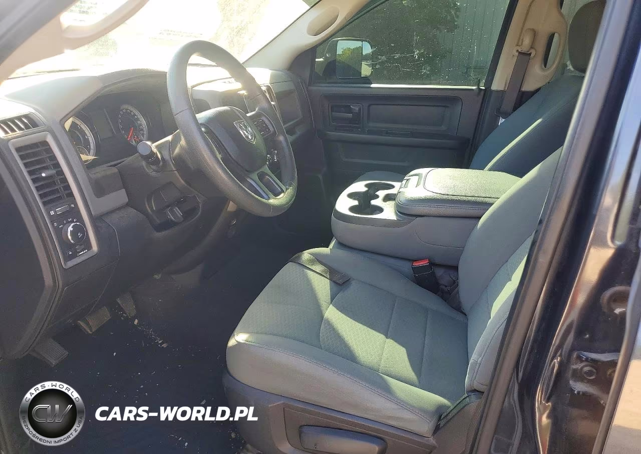 2019 Ram 1500 Classic Tradesman VIN:1C6RR6FG9KS628285 - 7