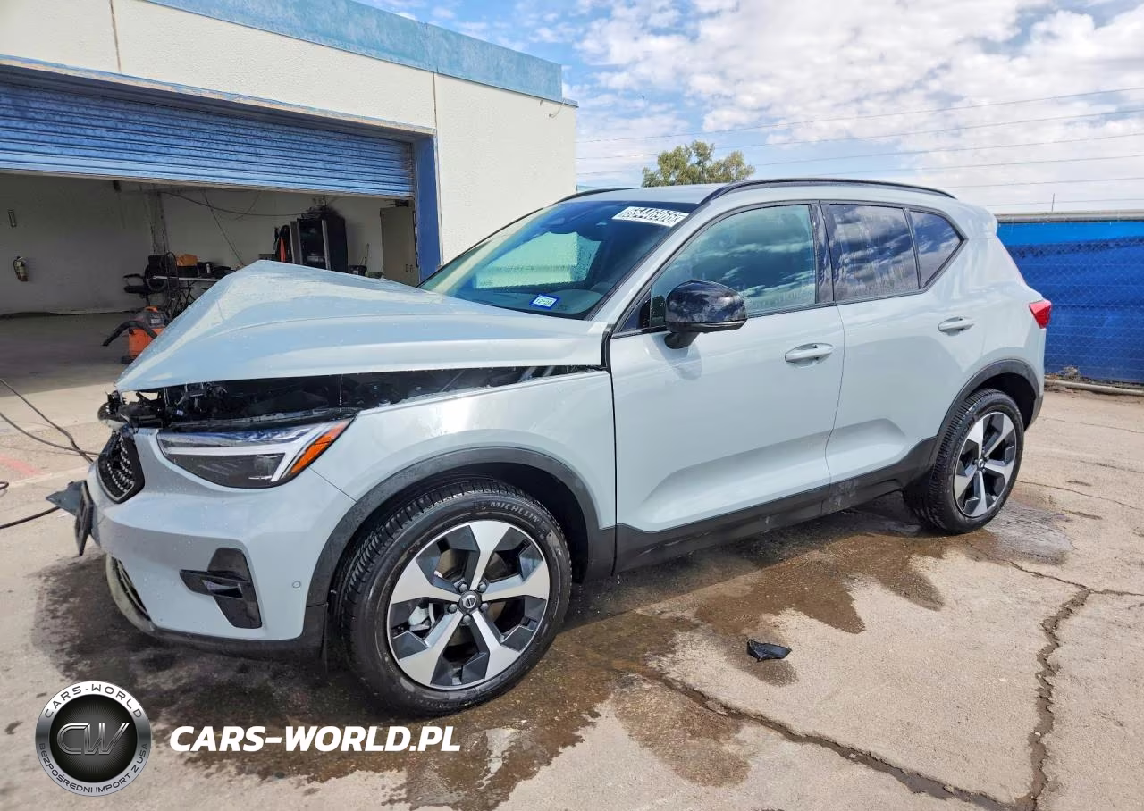 2026 Volvo Xc40 Plus – zdjęcie 1 z 12