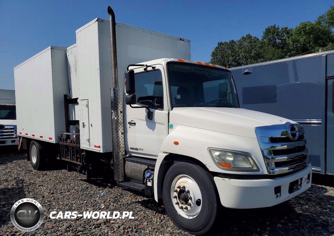 2012 Hino 338 Box Truck