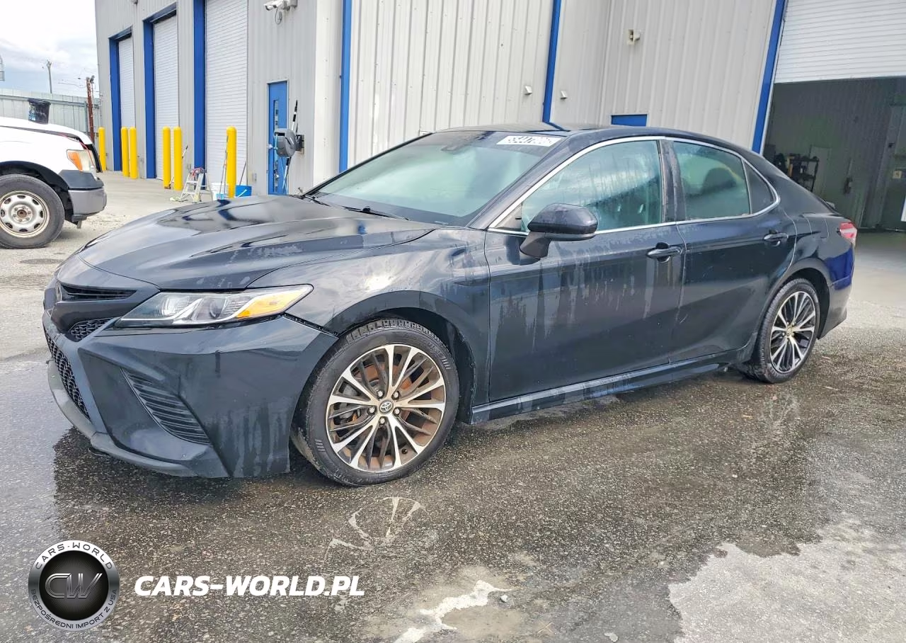 2020 Toyota Camry Se – zdjęcie 1 z 12