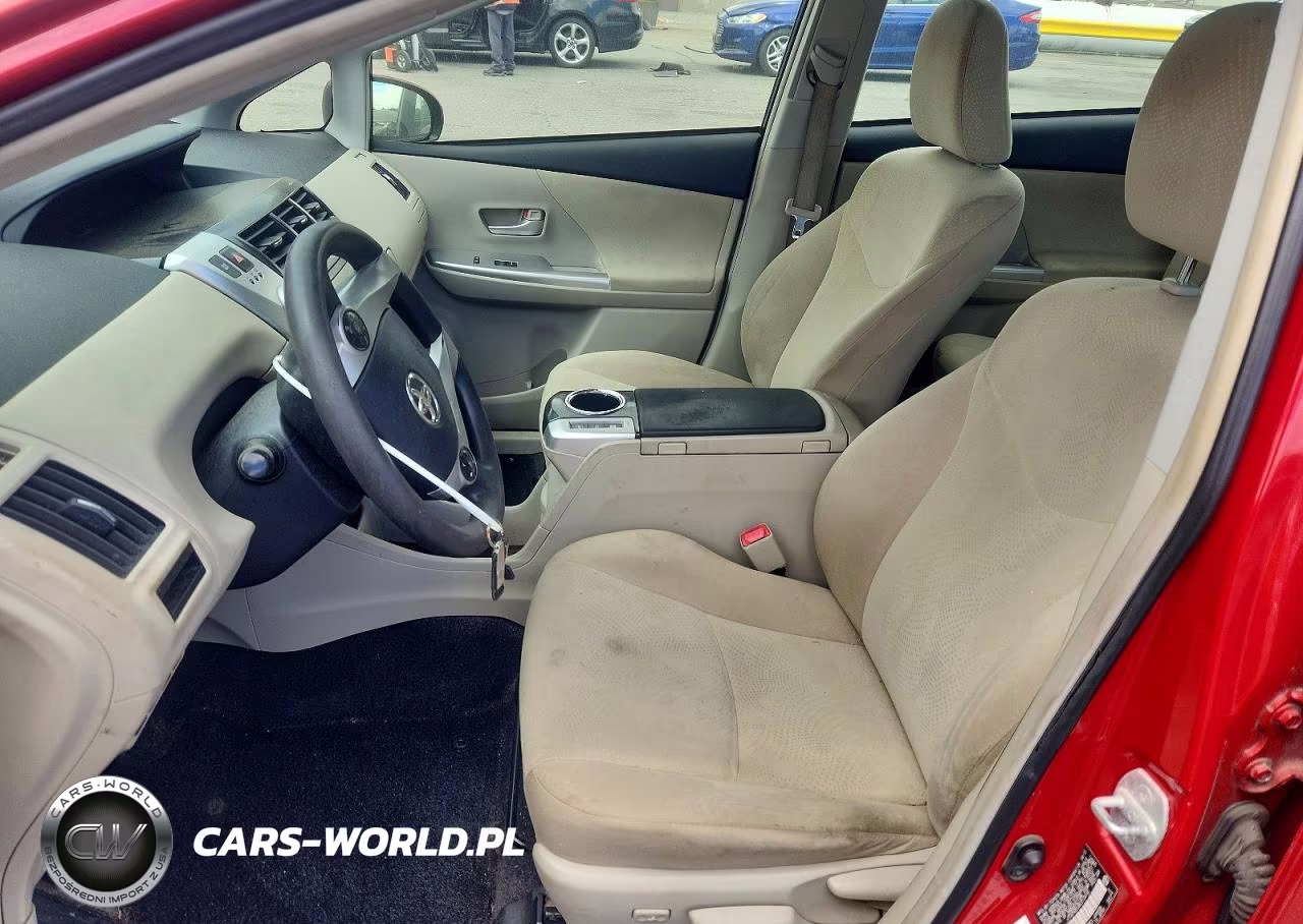 2012 Toyota Prius V Two VIN:JTDZN3EU8C3134182 - 7