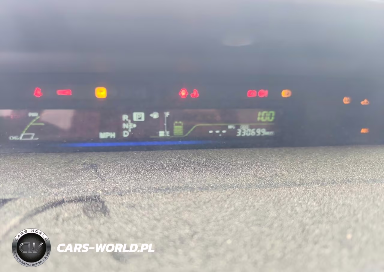 2012 Toyota Prius V Two VIN:JTDZN3EU8C3134182 - 9