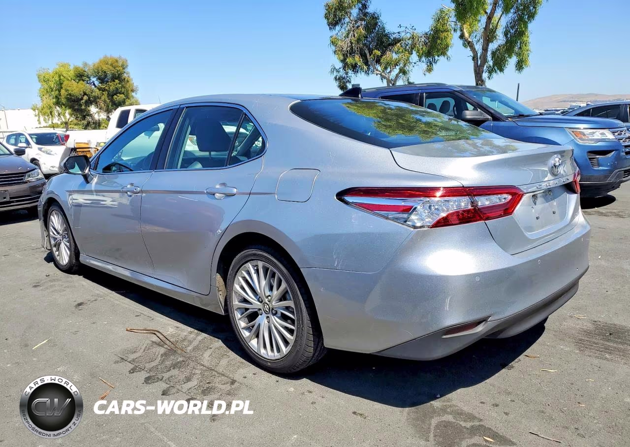 2018 Toyota Camry Xle VIN:4T1B11HK4JU058474 - 2