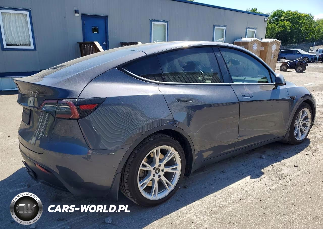 2021 Tesla Model Y VIN:5YJYGDEE4MF144457 - 3