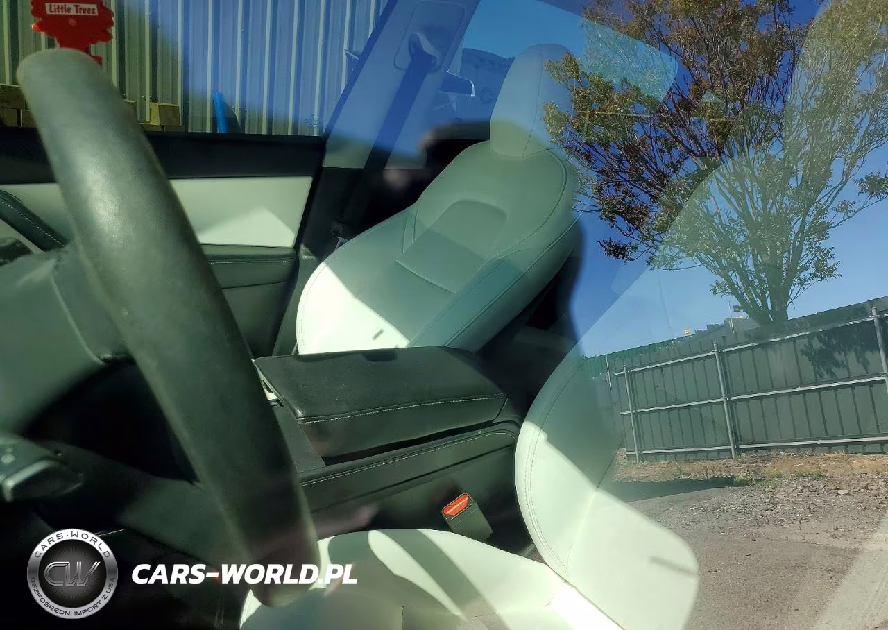2021 Tesla Model Y VIN:5YJYGDEE4MF144457 - 7
