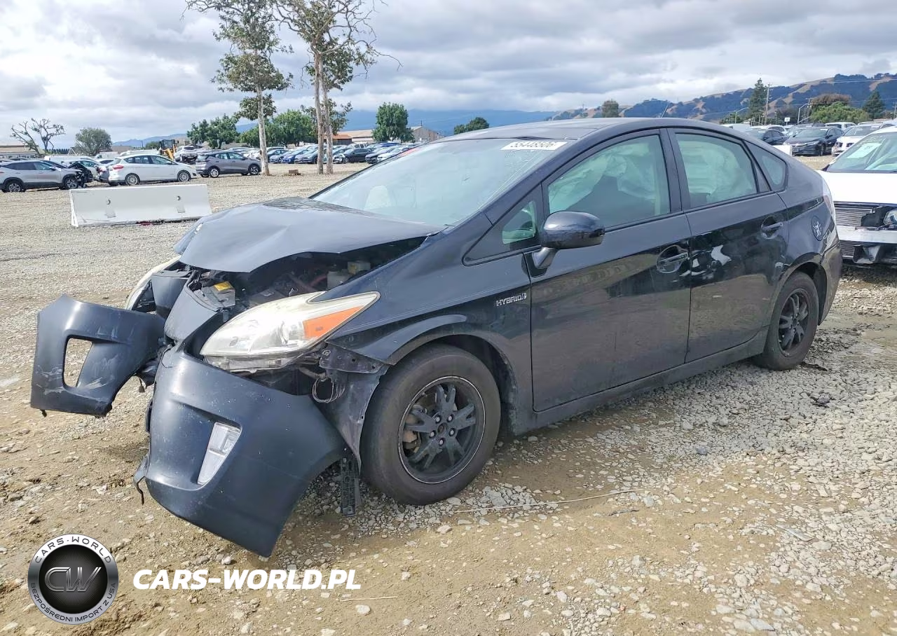 2014 Toyota Prius Three – zdjęcie 1 z 12