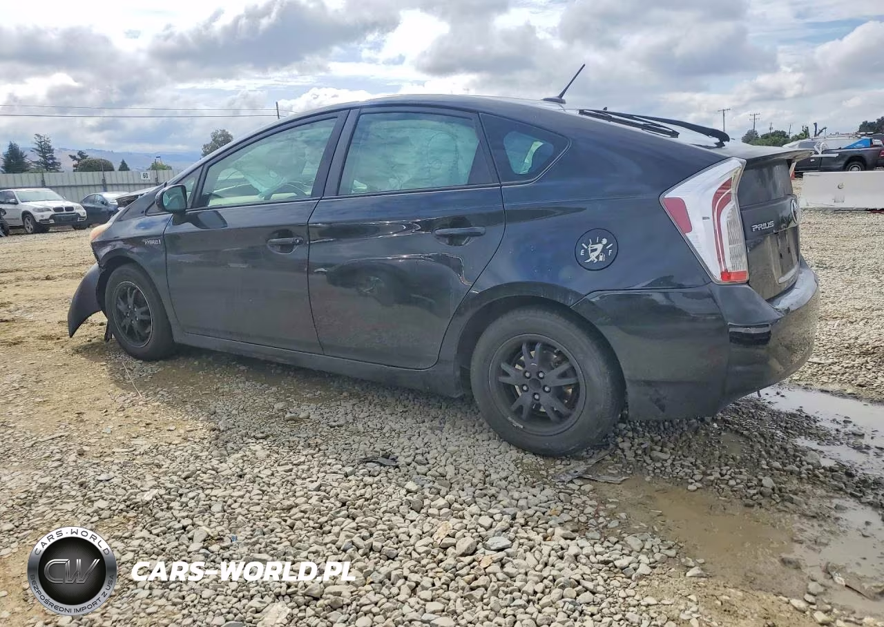 2014 Toyota Prius Three VIN:JTDKN3DU3E1822091 - 2