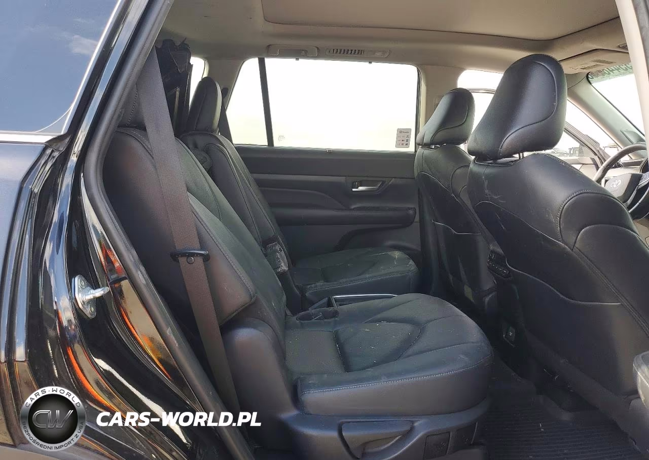 2025 Toyota Grand Highlander Limited VIN:5TDAAAA52SS020350 - 10