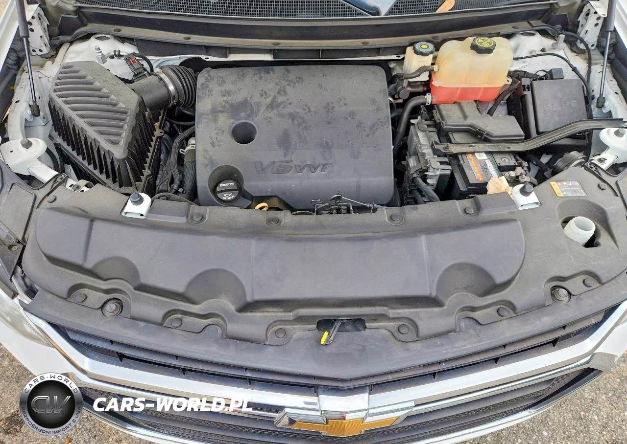 2018 Chevrolet Traverse Ls VIN:1GNERFKW3JJ133404 - 12