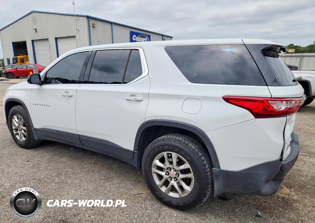 2018 Chevrolet Traverse Ls VIN:1GNERFKW3JJ133404 - 2