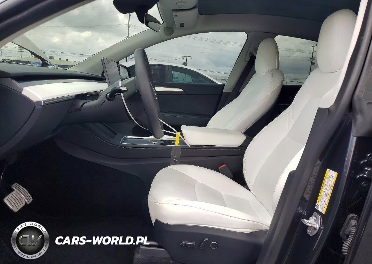 2024 Tesla Model Y VIN:7SAYGDEF0RF059294 - 7