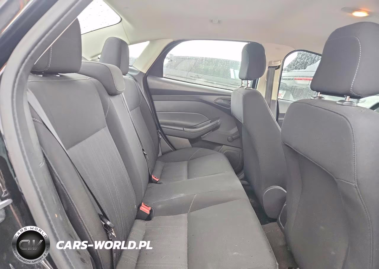 2016 Ford Focus VIN:1FADP3E20FL312325 - 10