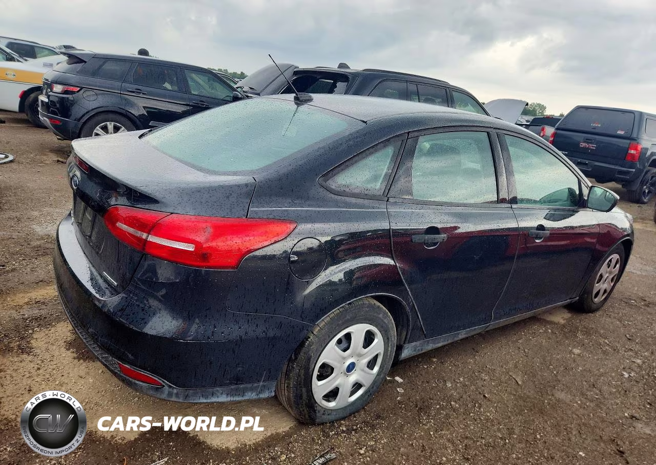 2016 Ford Focus VIN:1FADP3E20FL312325 - 3