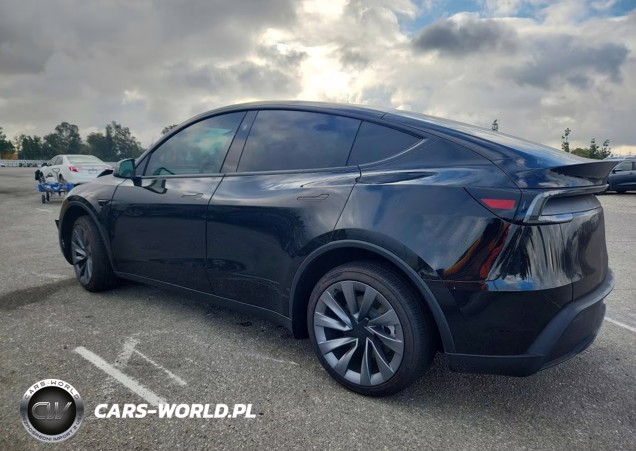 2026 Tesla Model Y VIN:7SAYGDED8TF616202 - 2