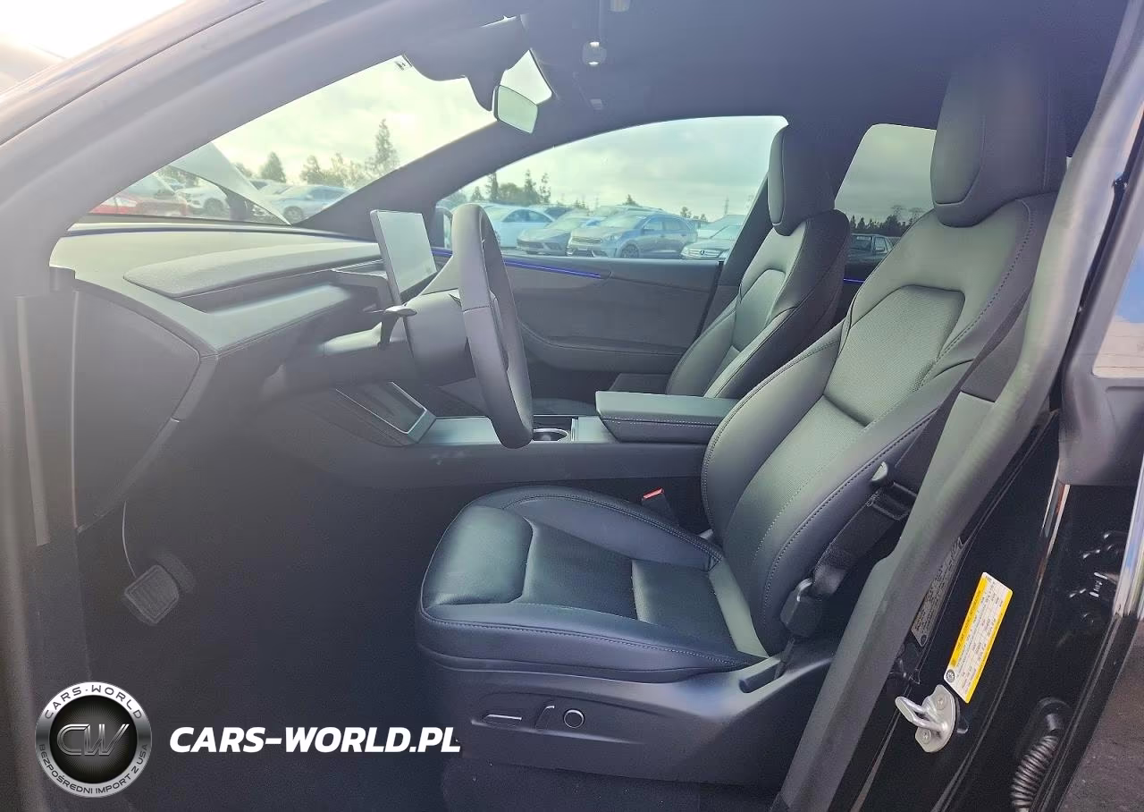 2026 Tesla Model Y VIN:7SAYGDED8TF616202 - 7