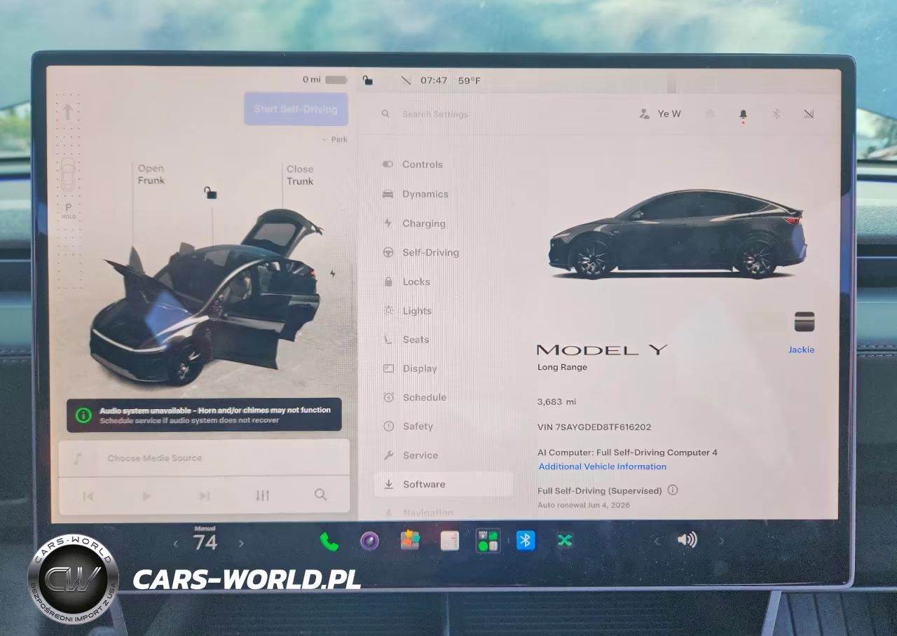 2026 Tesla Model Y VIN:7SAYGDED8TF616202 - 9