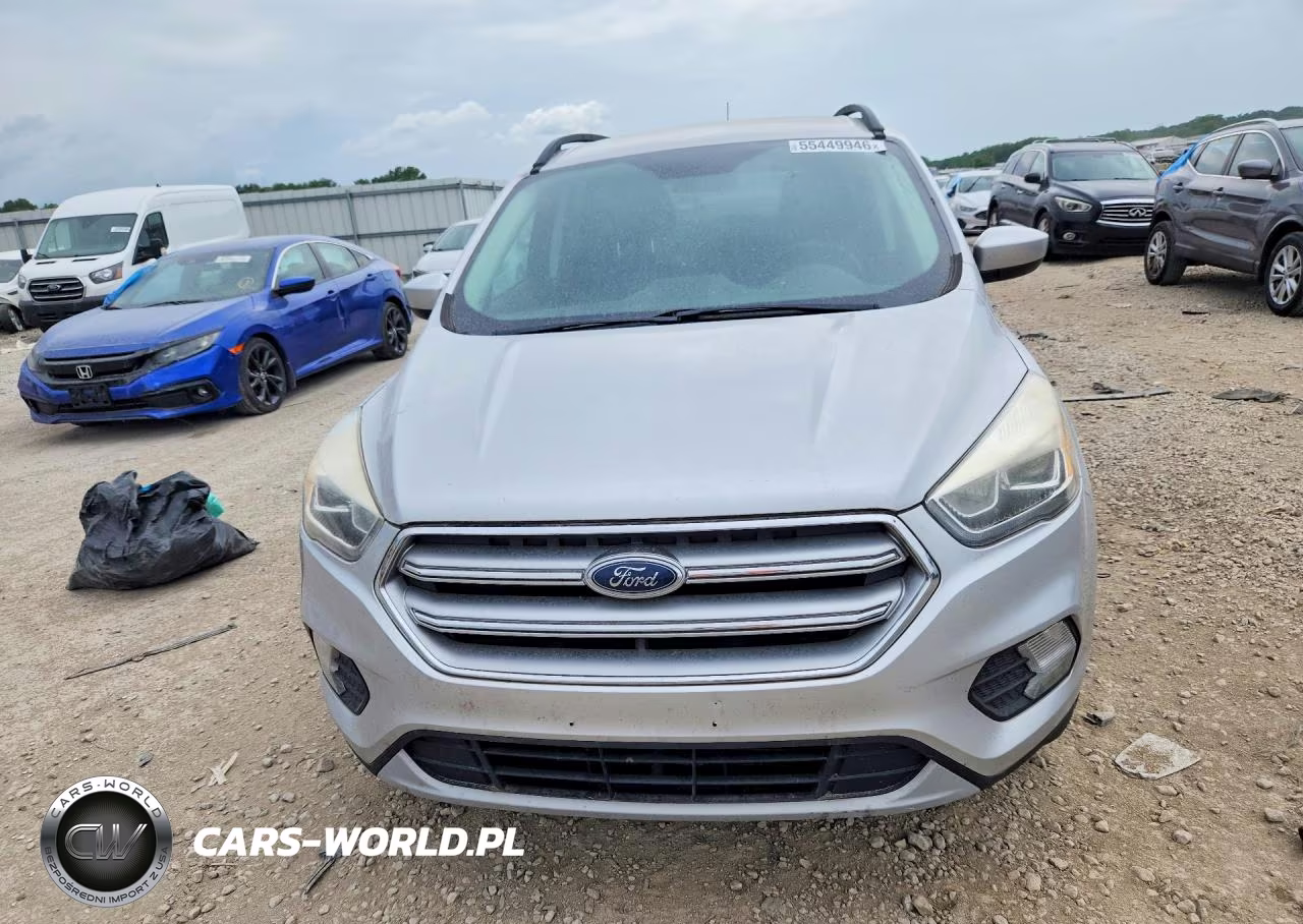 2017 Ford Escape Se VIN:1FMCU9G94HUD96086 - 5