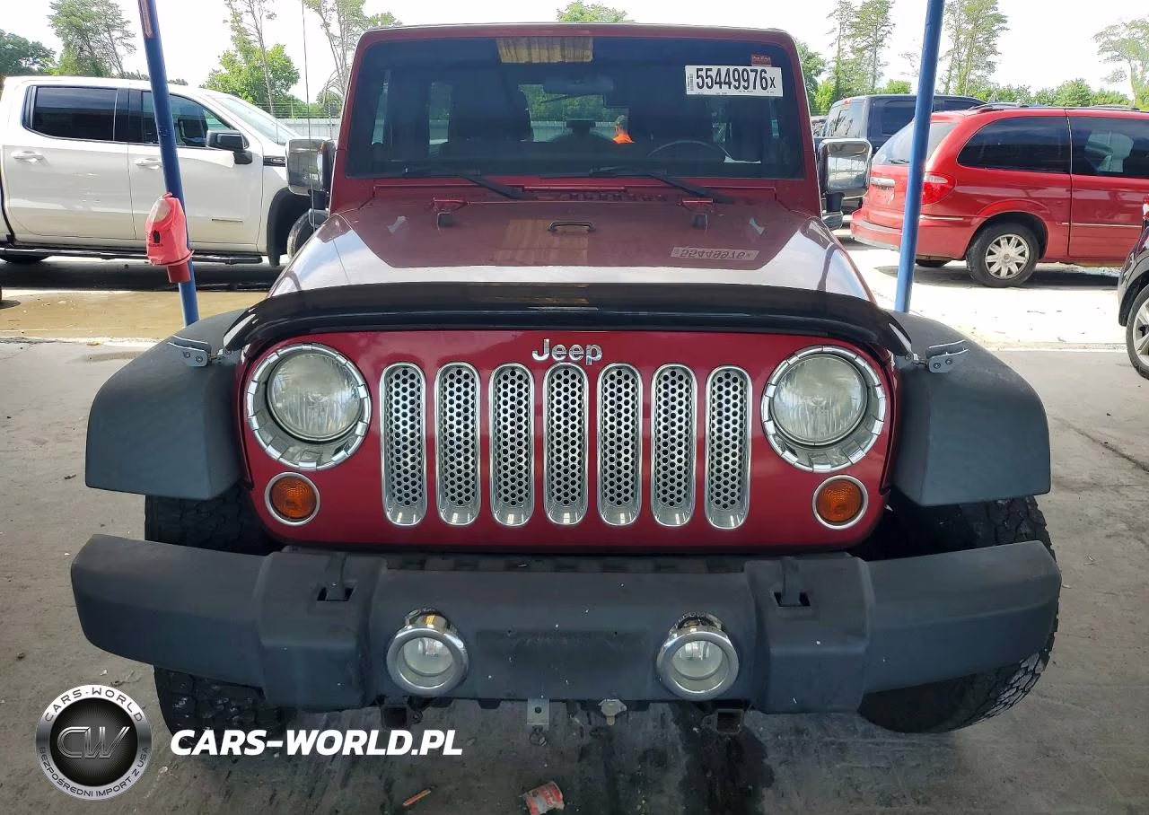 2012 Jeep Wrangler Unlimited Sport VIN:1C4BJWDG9CL184177 - 5