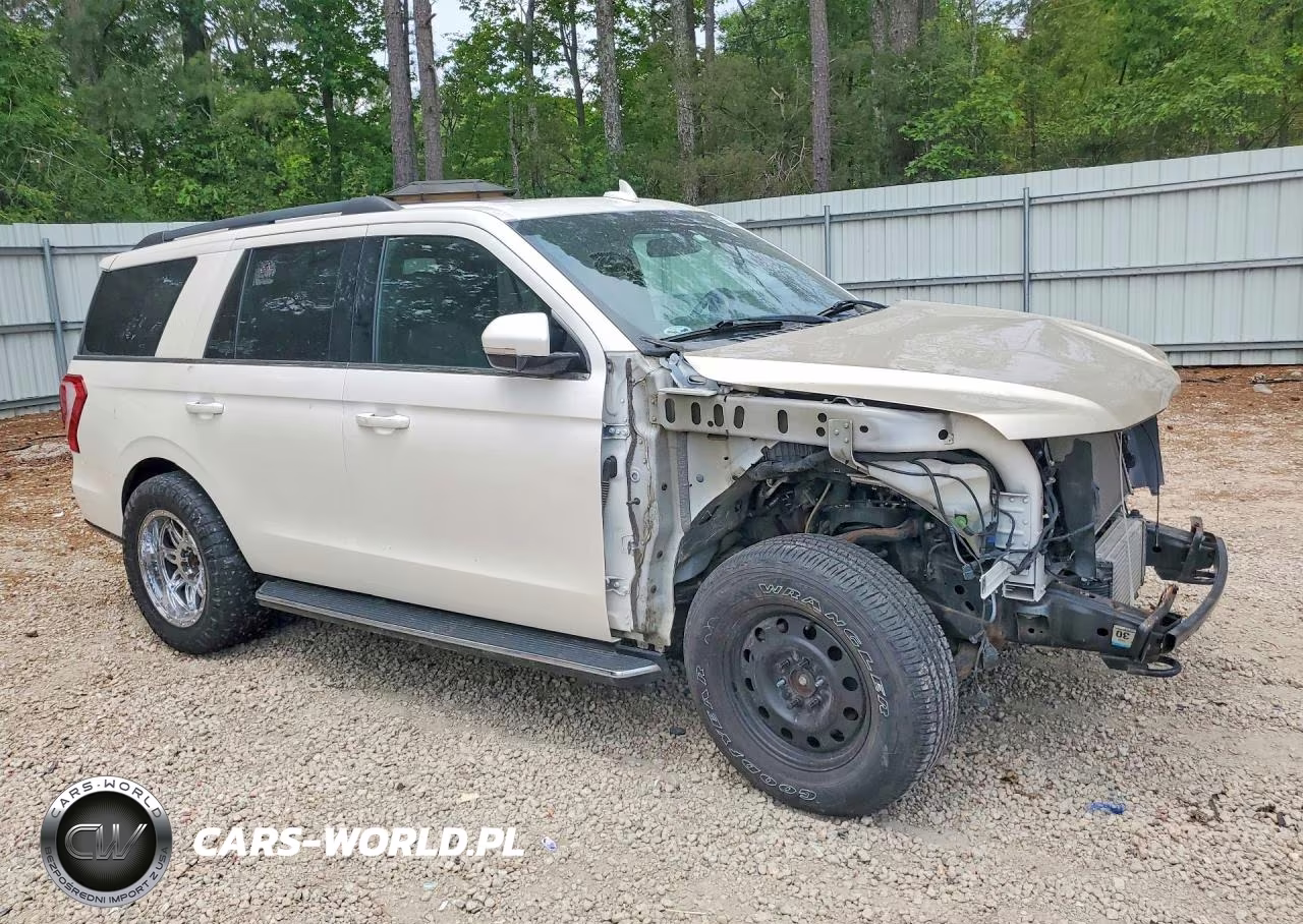 2018 Ford Expedition Xlt VIN:1FMJU1JT0JEA44345 - 4