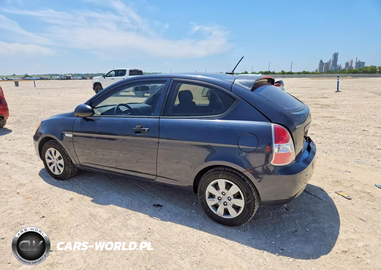 2008 Hyundai Accent Gs VIN:KMHCM36C78U091370 - 2