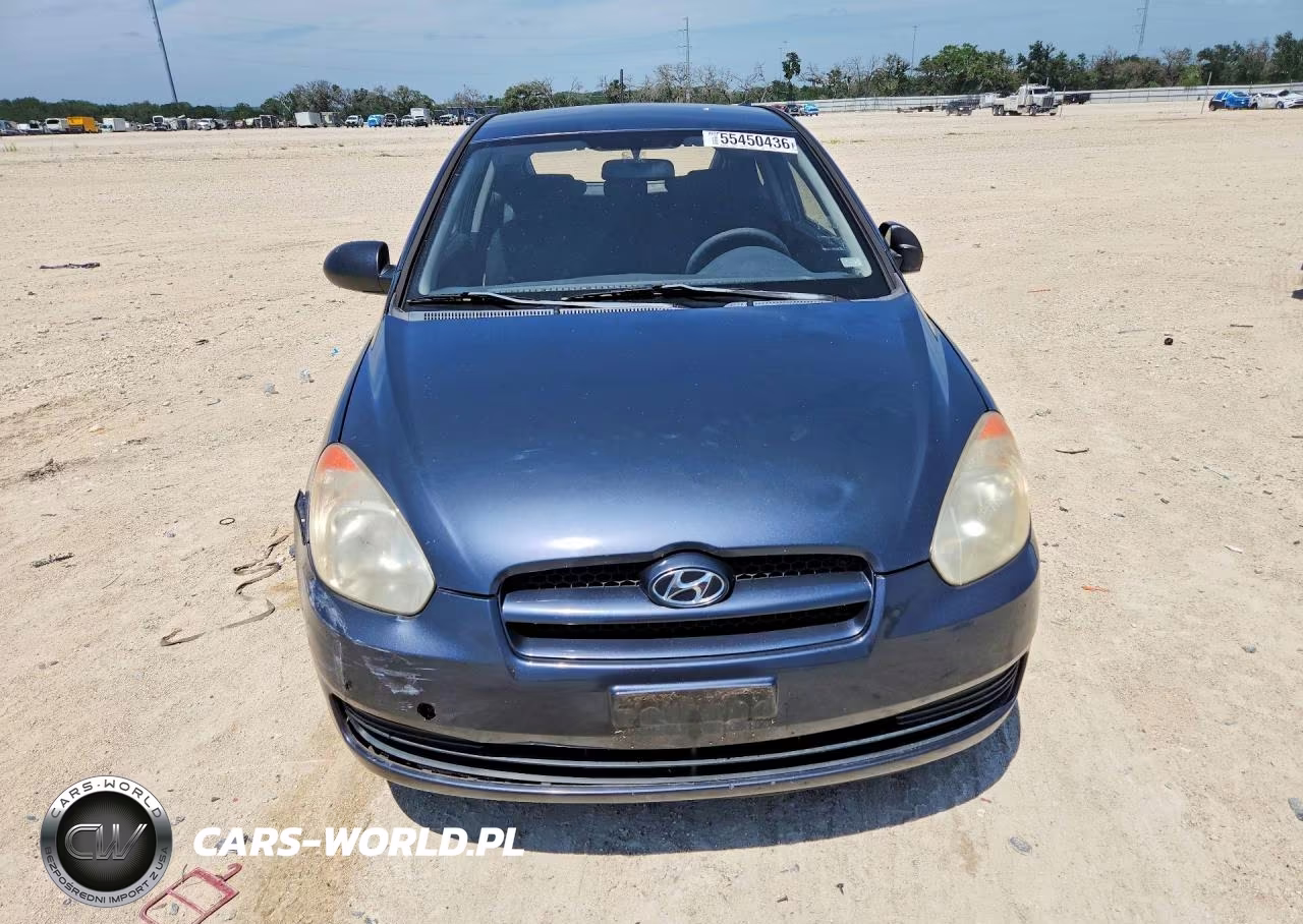 2008 Hyundai Accent Gs VIN:KMHCM36C78U091370 - 5