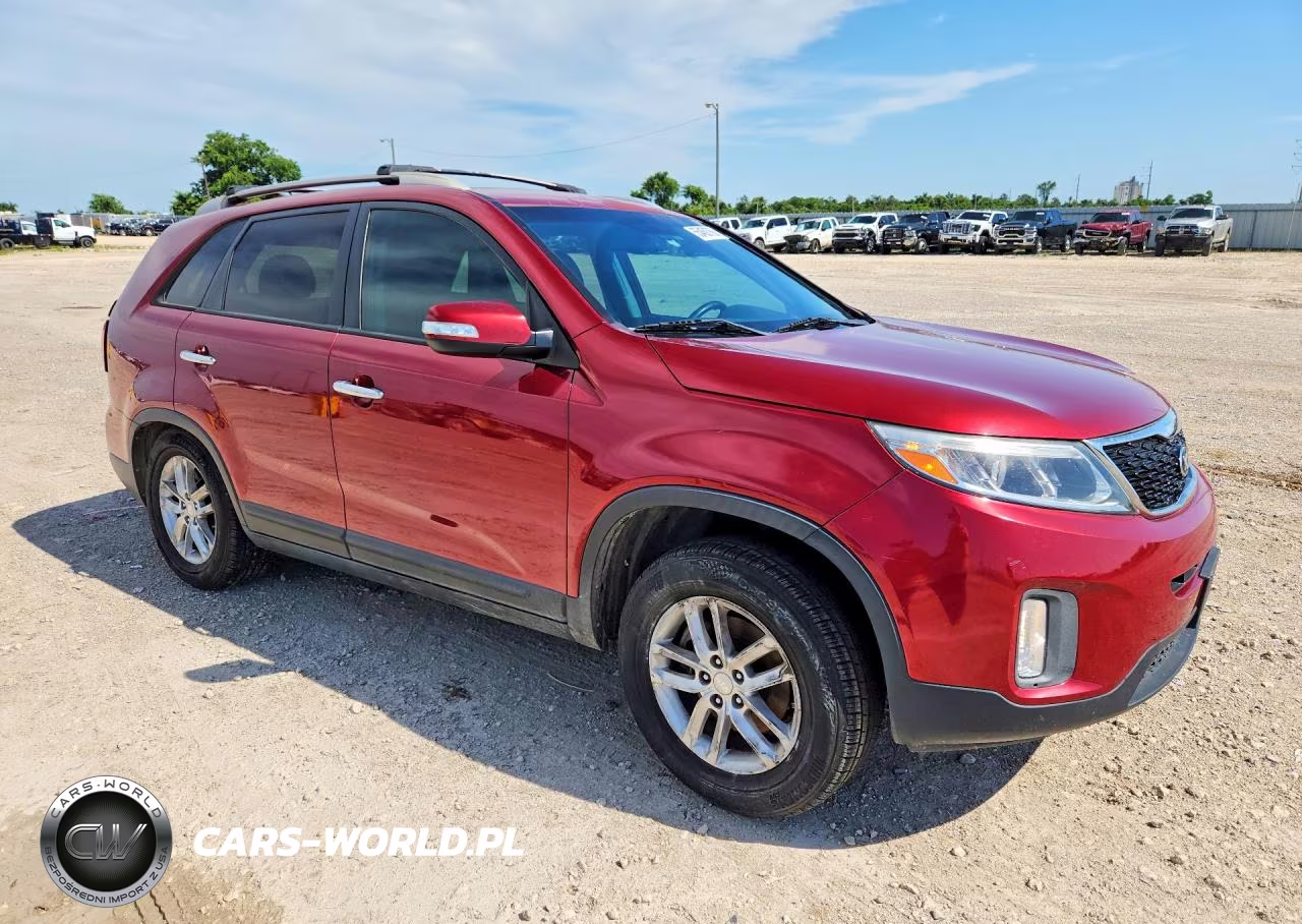 2015 Kia Sorento Lx VIN:5XYKT4A63FG579529 - 4