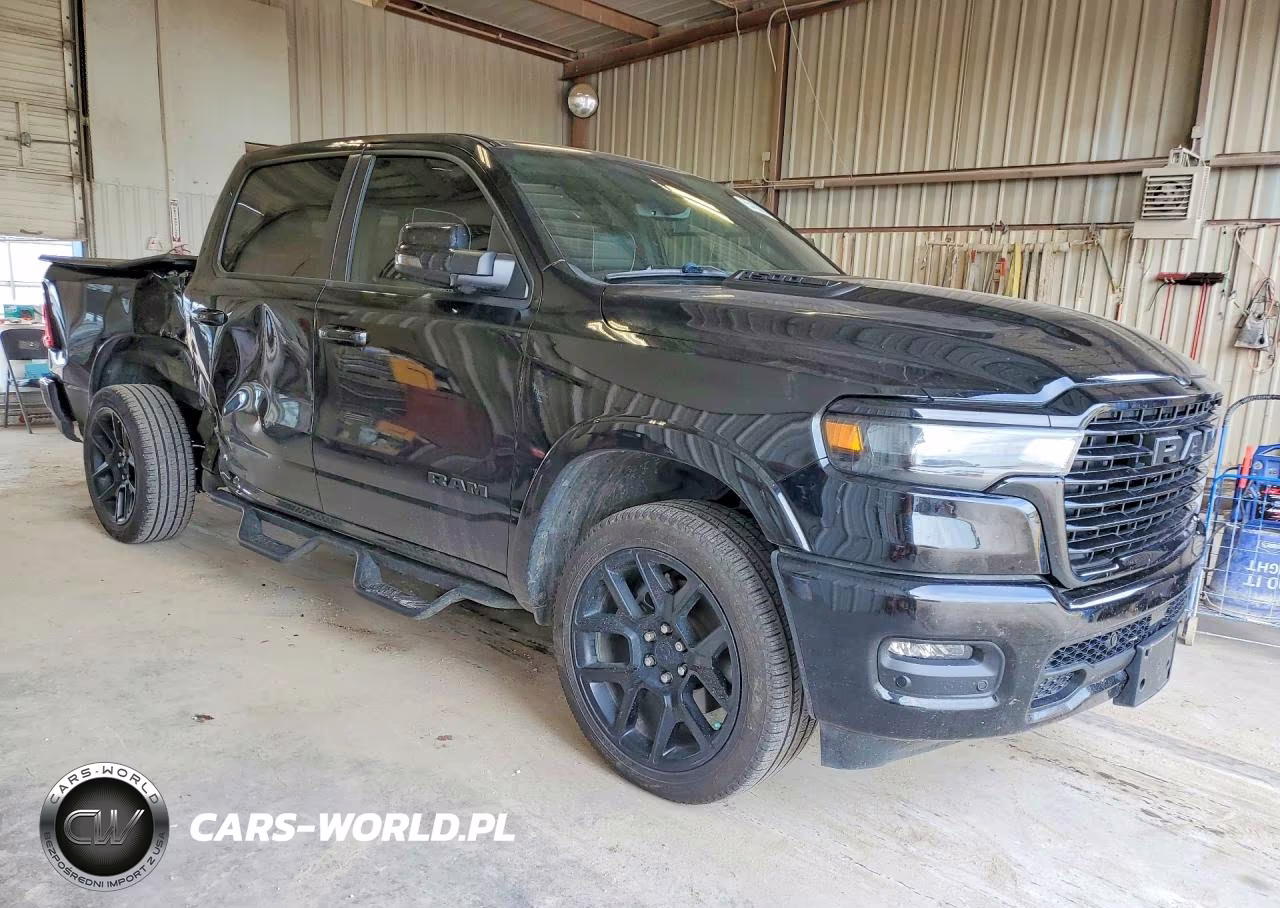 2025 Ram 1500 Laramie VIN:1C6SRFJP3SN661869 - 4