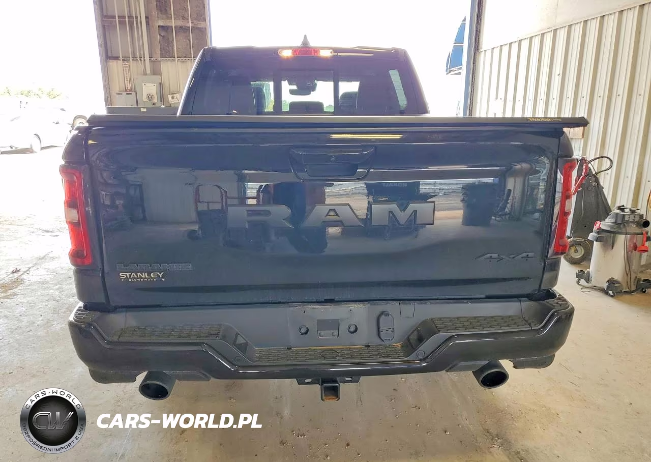 2025 Ram 1500 Laramie VIN:1C6SRFJP3SN661869 - 6