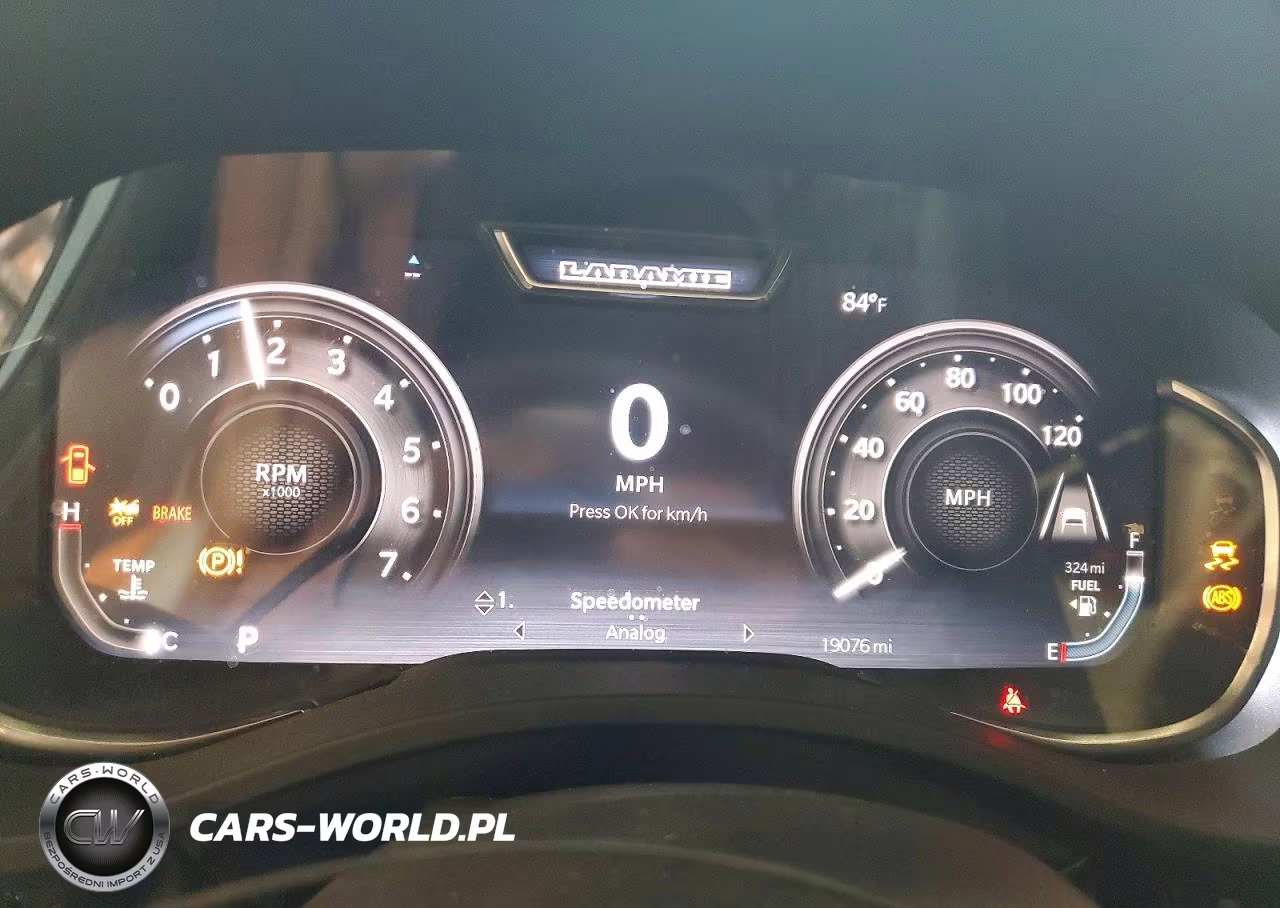 2025 Ram 1500 Laramie VIN:1C6SRFJP3SN661869 - 9
