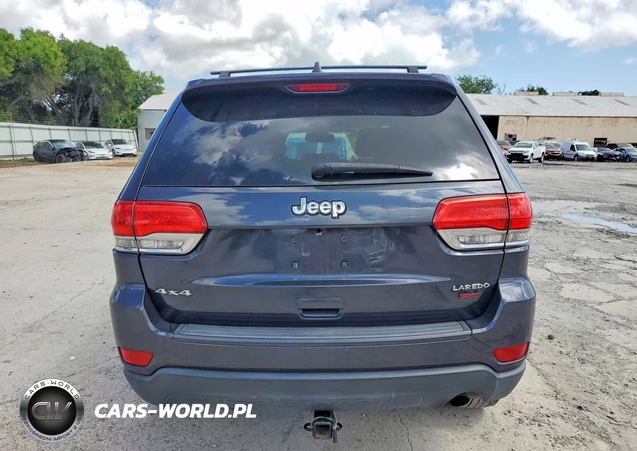 2015 Jeep Grand Cherokee Laredo VIN:1C4RJFAG7FC705128 - 6