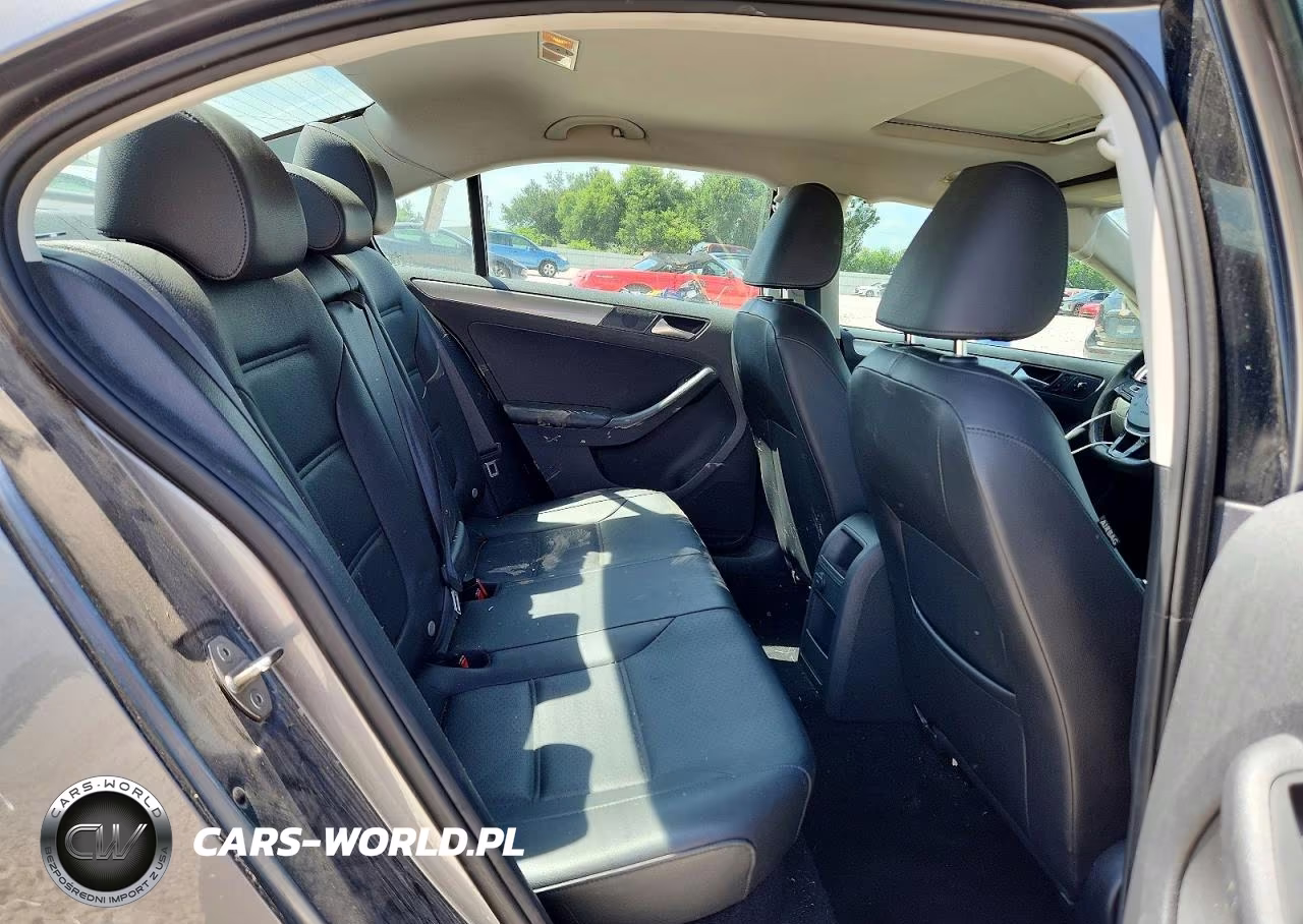 2018 Volkswagen Jetta Gli W-Direct S VIN:3VWDB7AJ6JM223053 - 10