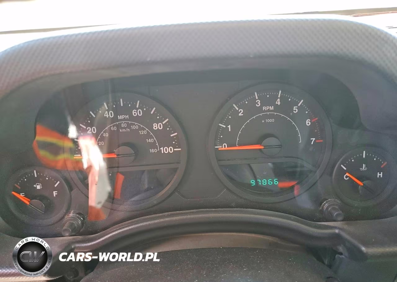 2009 Jeep Wrangler X VIN:1J4FA24179L736526 - 9