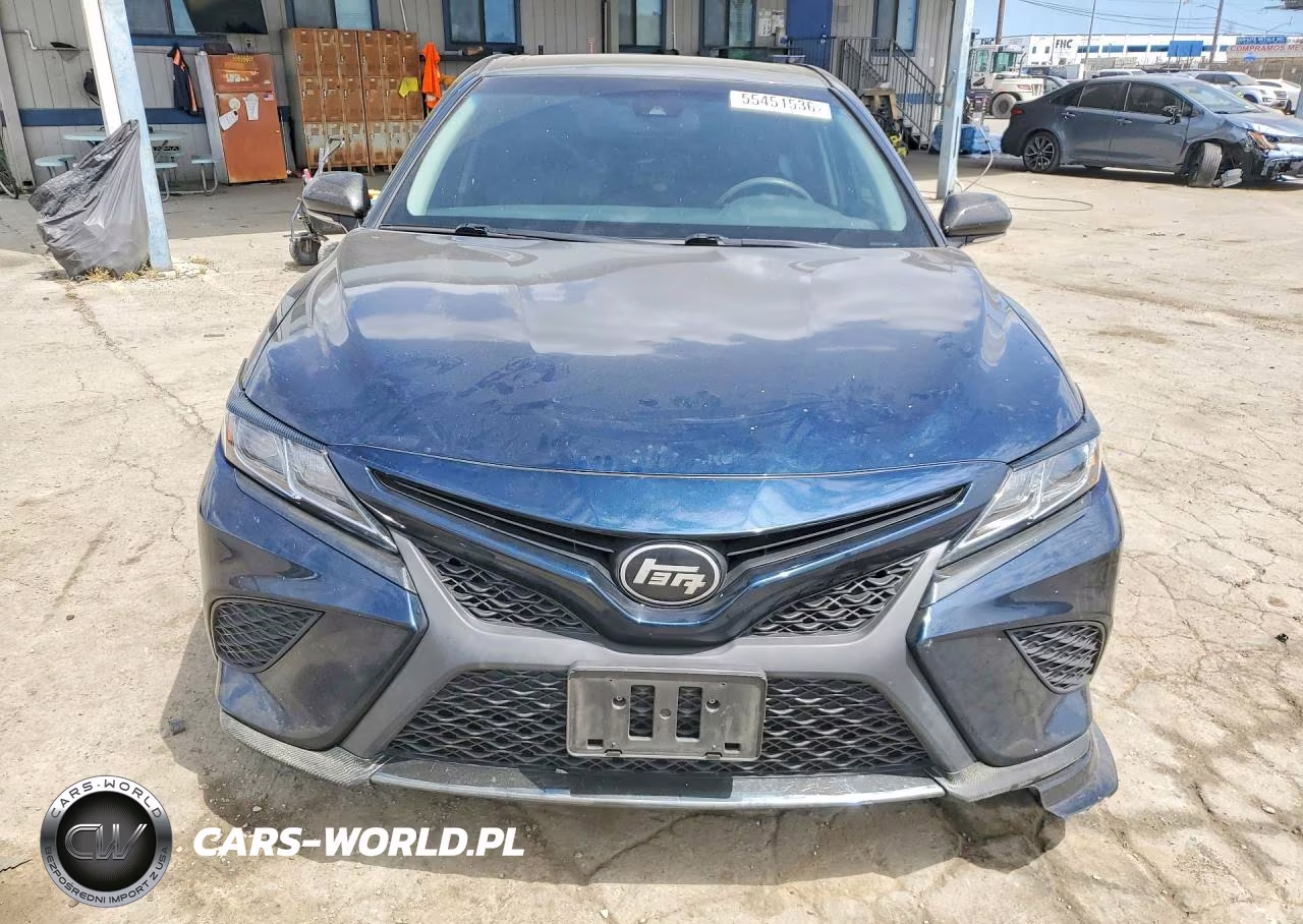 2018 Toyota Camry Se VIN:4T1B11HK1JU551142 - 5