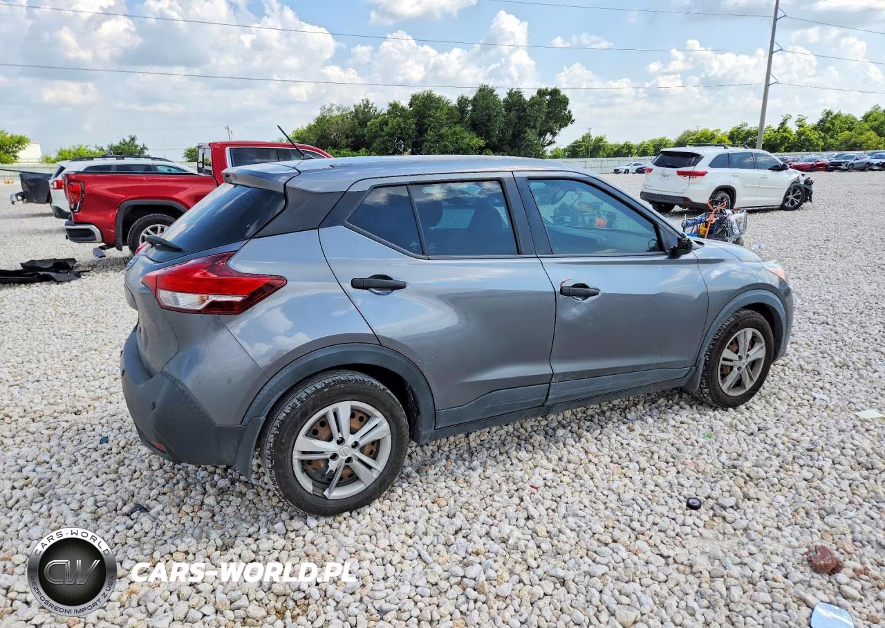 2020 Nissan Kicks S VIN:3N1CP5BV5LL515214 - 3