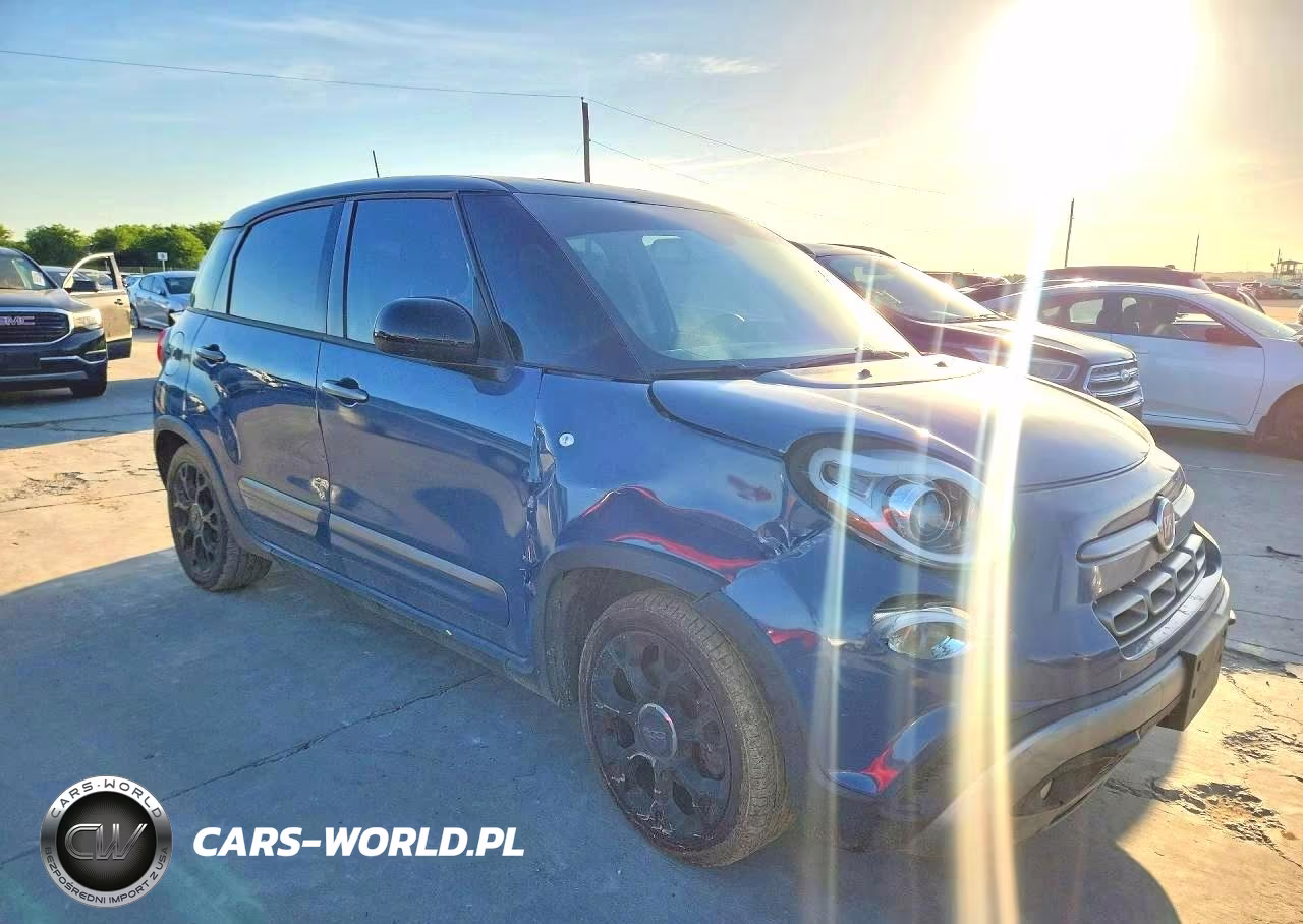 2018 Fiat 500L Trekking VIN:ZFBCFADH2JZ040713 - 4