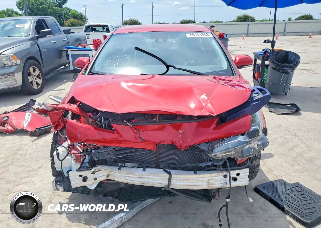 2019 Toyota Prius Xle Awd-E VIN:JTDL9RFU4K3012090 - 5