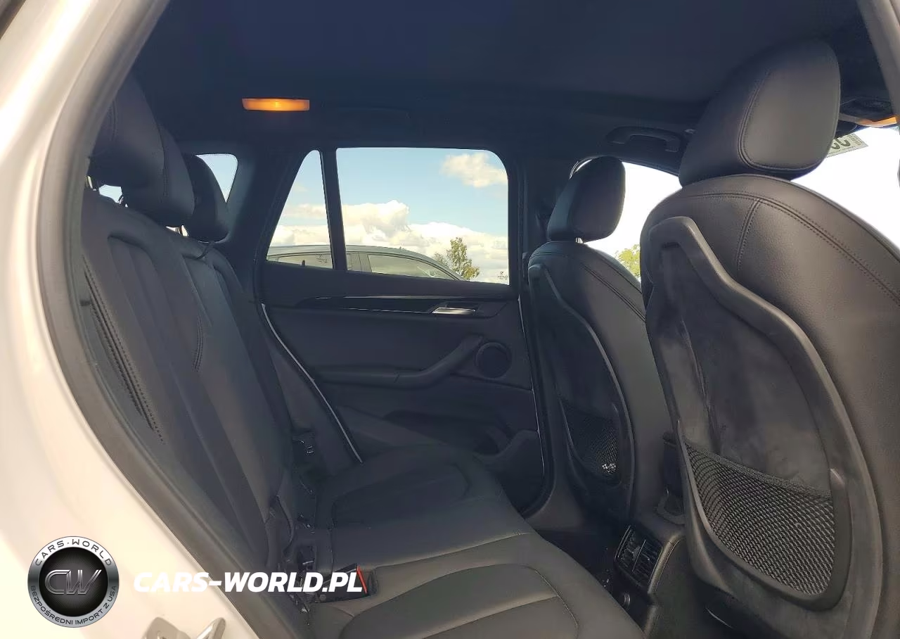 2017 BMW X1 Sdrive28I VIN:WBXHU7C31HP924751 - 10