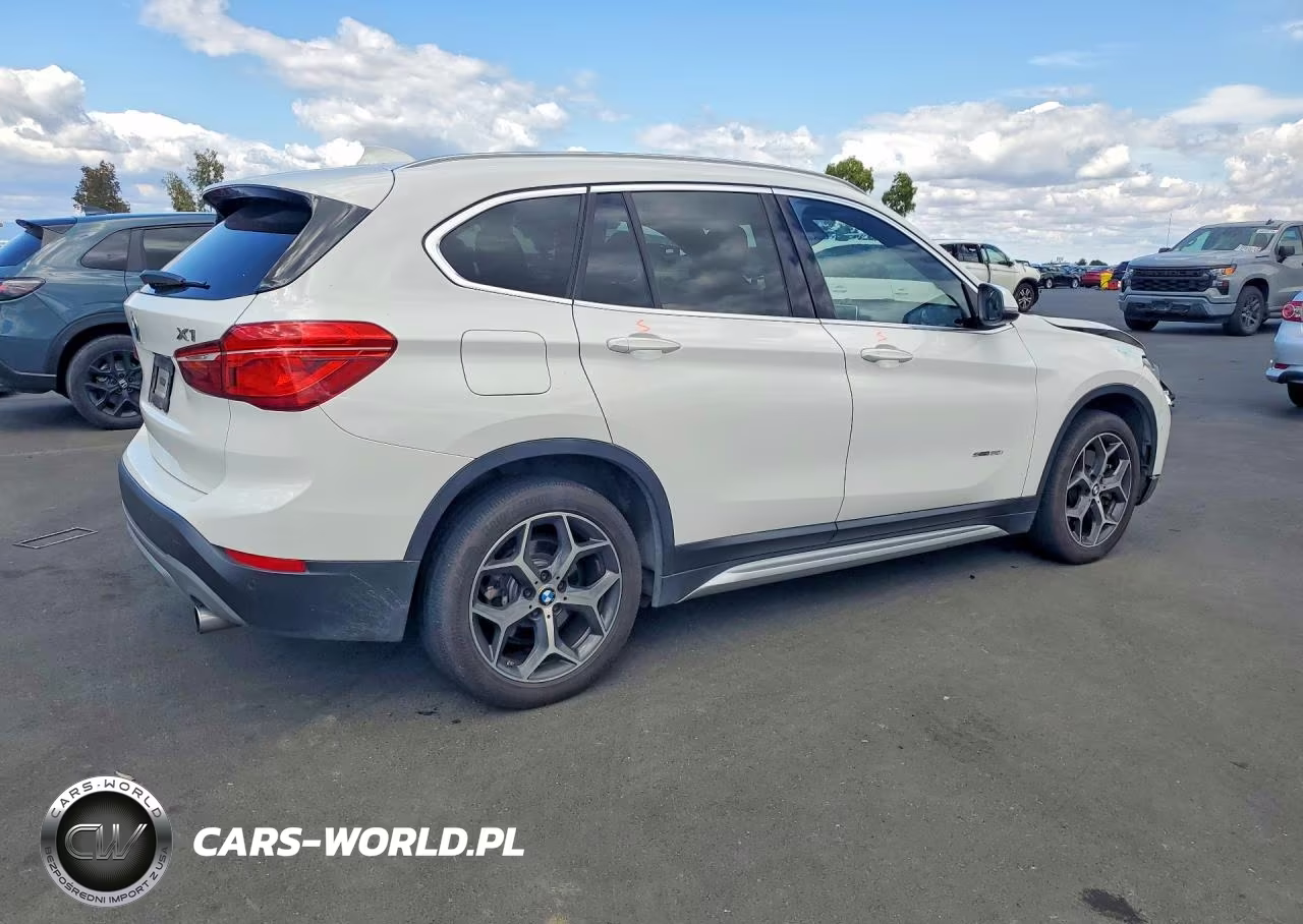 2017 BMW X1 Sdrive28I VIN:WBXHU7C31HP924751 - 3