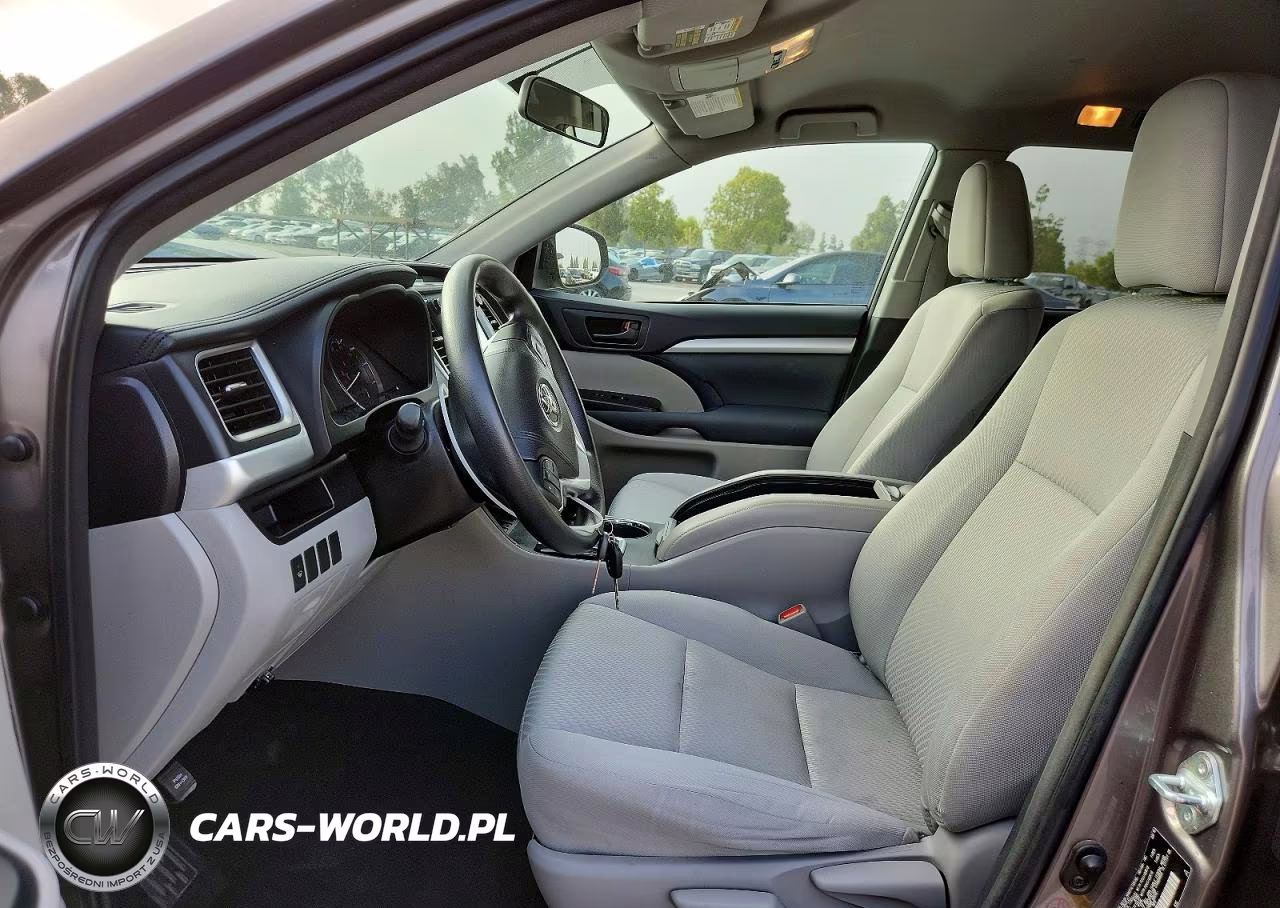 2015 Toyota Highlander Le VIN:5TDZKRFH8FS114241 - 7