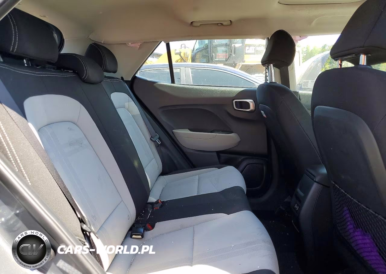 2024 Hyundai Venue Sel VIN:KMHRC8A30RU328431 - 10