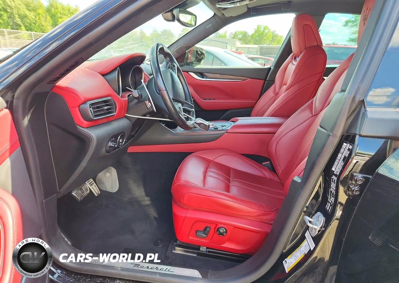 2017 Maserati Levante S Sport VIN:ZN661YUS0HX234917 - 7
