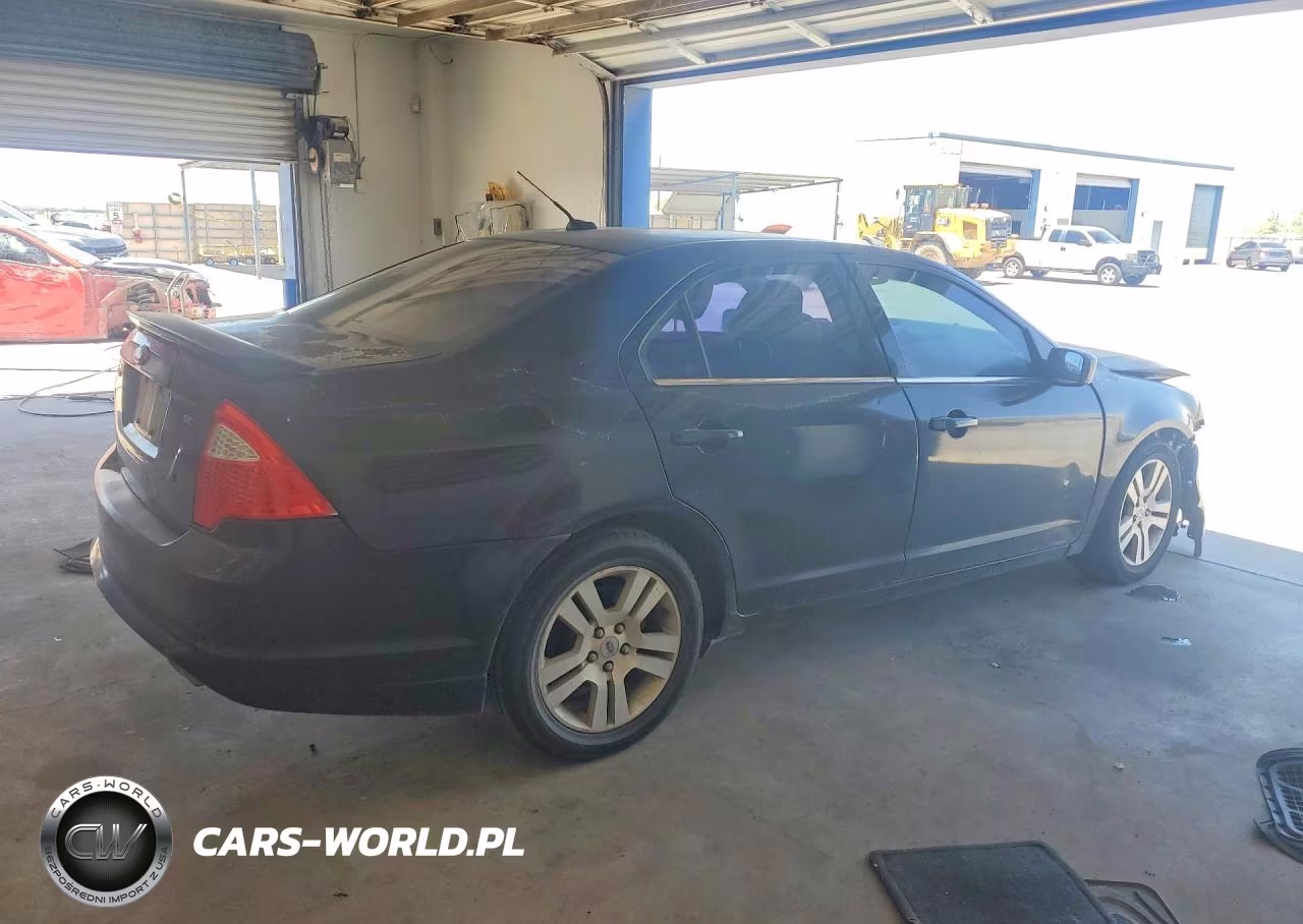 2010 Ford Fusion Se VIN:3FAHP0HA2AR257714 - 3