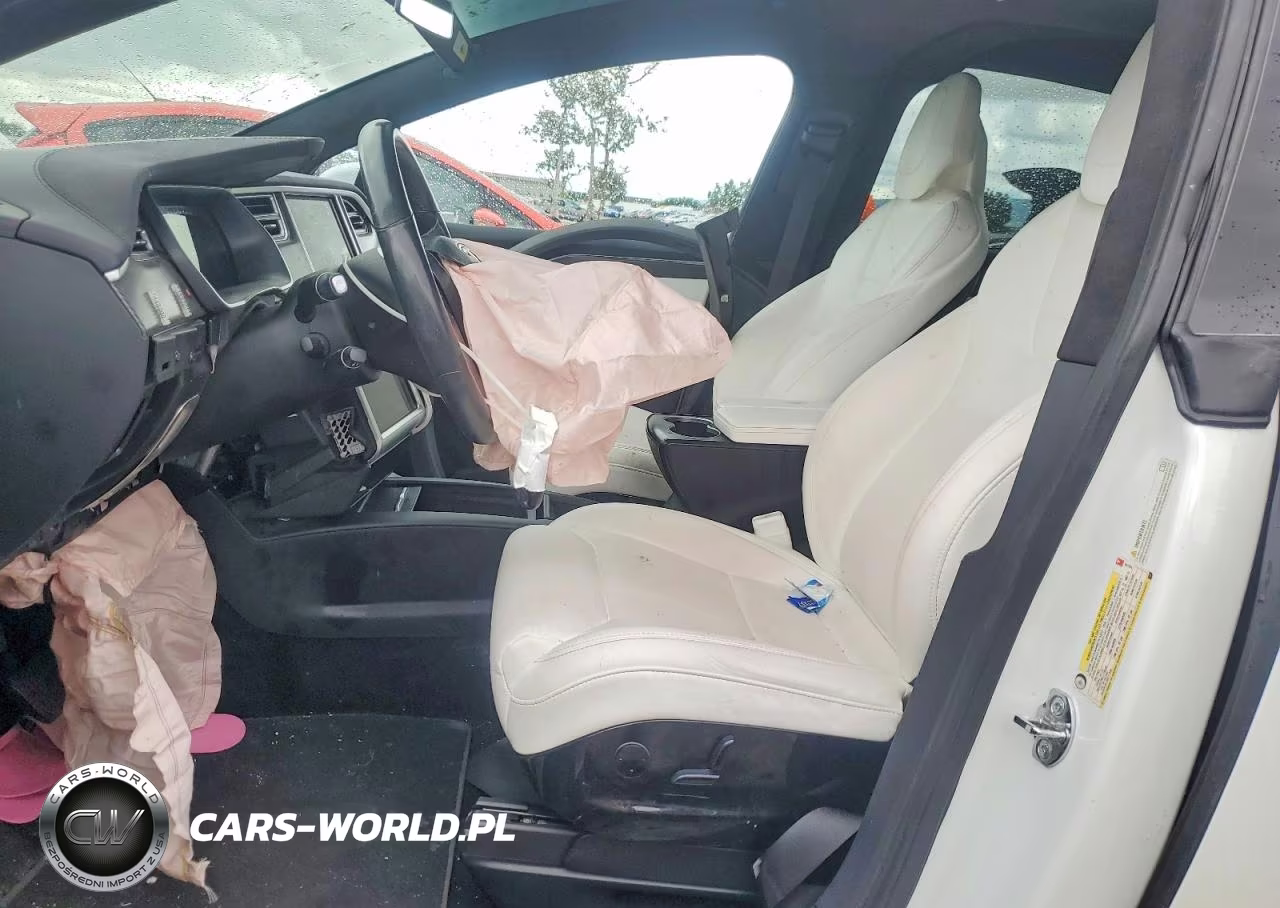 2017 Tesla Model X VIN:5YJXCAE20HF041764 - 7